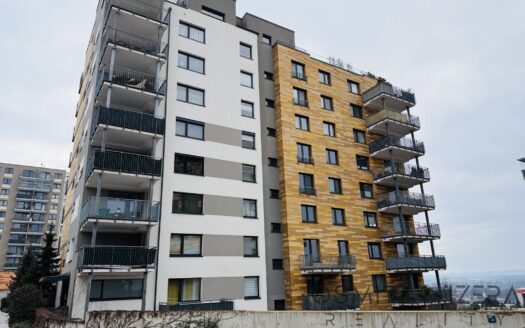 Pronájem bytu 1+kk, 35 m² – Praha, Horní Měcholupy, ulice Padovská