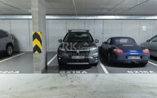 Pronájem Garážová stání, 12 m² – Praha, Holešovice, ulice Jankovcova