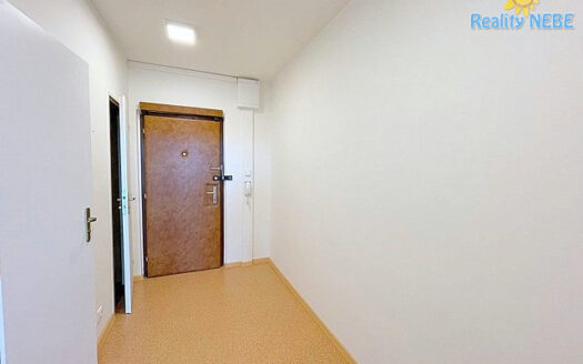 Pronájem bytu 2+kk, 50 m² – Praha, Záběhlice, ulice Choceradská