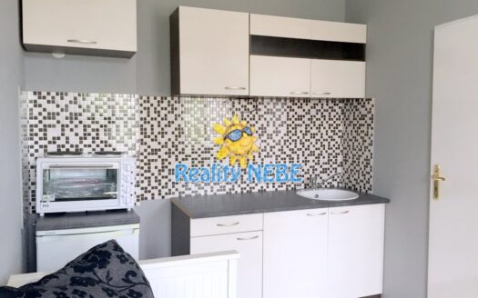 Pronájem bytu 1+kk, 15 m² – Praha, Žižkov, ulice Roháčova