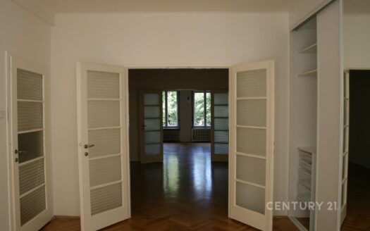 Pronájem bytu 4+1, 93 m² – Praha, Nové Město, ulice Lannova