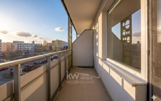 Pronájem bytu 1+kk, 32 m² – Praha, Horní Měcholupy, ulice Hornoměcholupská