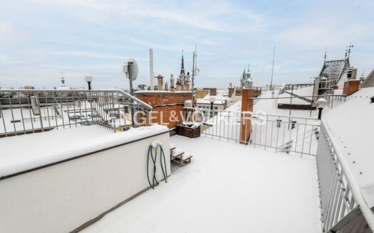 Pronájem bytu 4+1, 223 m² – Praha, Josefov, ulice Pařížská