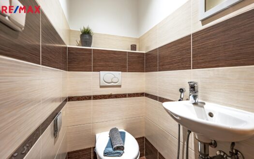 Prodej bytu 3+kk, 75 m² – Praha, Prosek, ulice Jablonecká