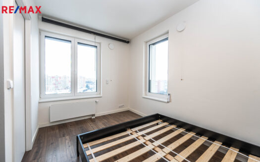 Pronájem bytu 2+kk, 43 m² – Praha, Stodůlky, ulice Mukařovského