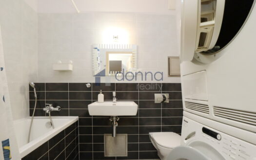 Pronájem bytu 2+kk, 56 m² – Praha, Žižkov, ulice Jeseniova