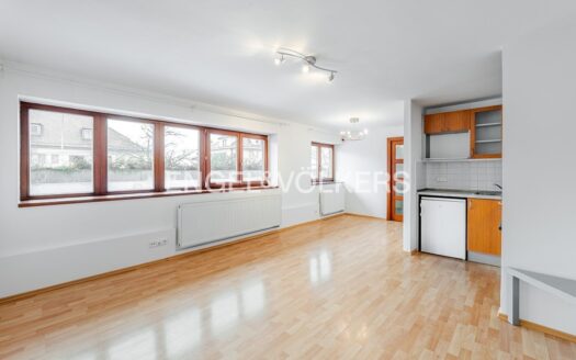 Pronájem bytu 2+kk, 50 m² – Praha, Smíchov, ulice Na Hřebenkách