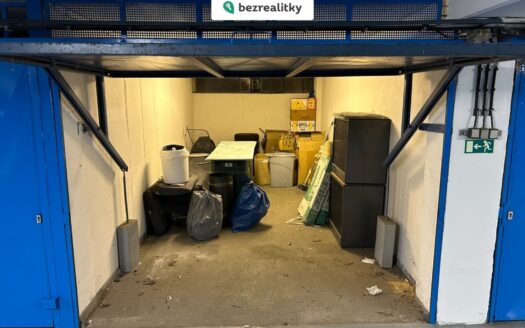 Prodej Garáže, 18 m² – Praha, Hlubočepy, ulice Borského