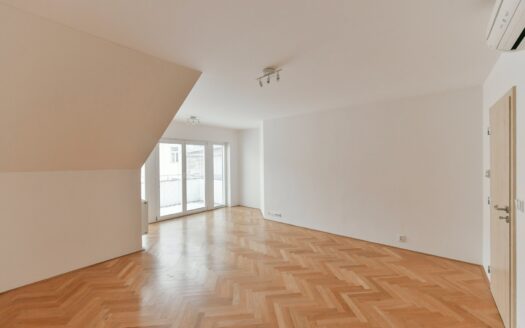 Pronájem bytu 2+kk, 72 m² – Praha, Vršovice, ulice Bulharská