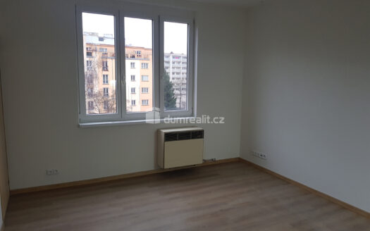 Pronájem bytu 1+kk, 27 m² – Praha, Vršovice, ulice Přípotoční