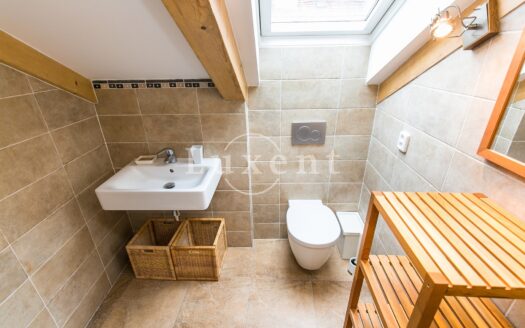 Pronájem bytu 1+kk, 35 m² – Praha, Malá Strana, ulice Mostecká