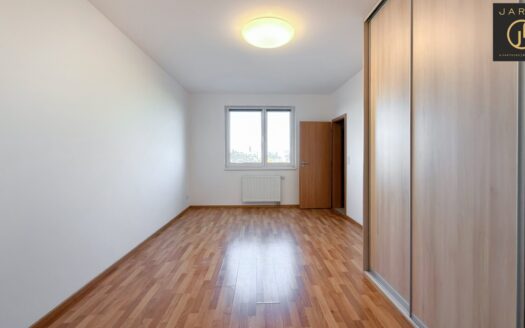 Pronájem bytu 3+kk, 85 m² – Praha, Strašnice, ulice Zvěřinova