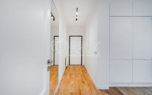 Pronájem bytu 2+kk, 39 m² – Praha, Smíchov, ulice Plzeňská