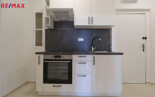 Pronájem bytu 2+1, 43 m² – Praha, Nusle, ulice Oldřichova