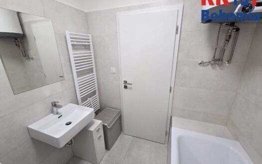 Pronájem bytu 2+kk, 38 m² – Praha, Michle, ulice Pod Stárkou