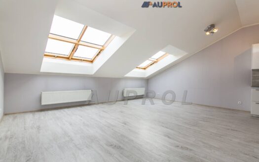 Prodej bytu 2+kk, 78 m² – Praha, Žižkov, ulice Prokopovo náměstí