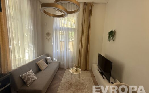 Pronájem bytu 2+kk, 38 m² – Praha, Vinohrady, ulice U Zvonařky