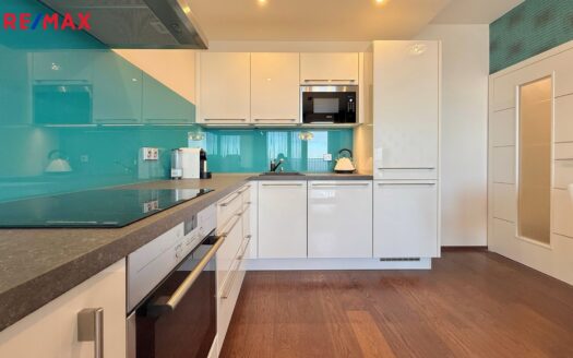 Pronájem bytu 2+kk, 47 m² – Praha, Stodůlky, ulice Svitákova