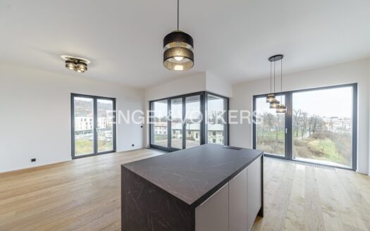 Pronájem bytu 2+kk, 71 m² – Praha, Smíchov, ulice Grafická