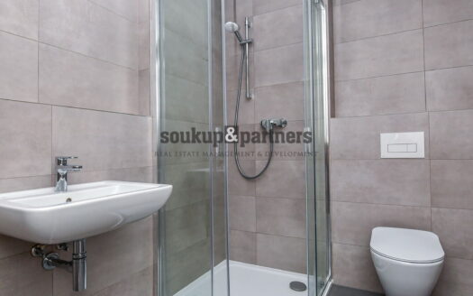 Prodej bytu 1+kk, 28 m² – Praha, Letňany, ulice Tupolevova