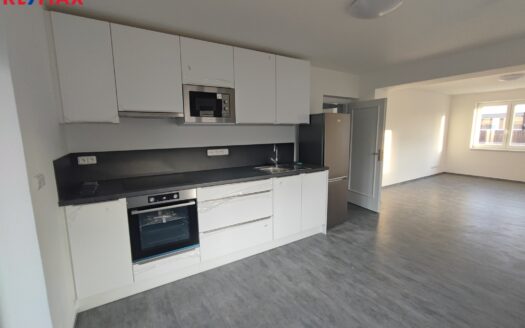 Pronájem bytu 2+kk, 65 m² – Praha, Libeň, ulice Společná