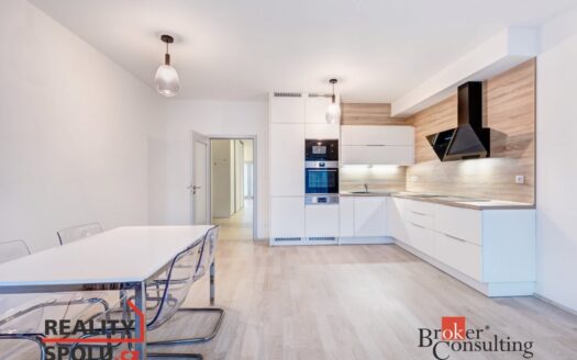 Pronájem bytu 4+kk, 97 m² – Praha, Karlín, ulice U Mlýnského kanálu