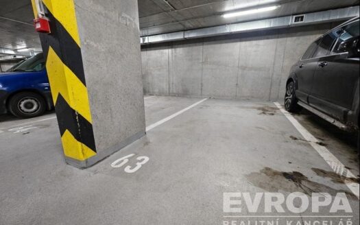 Prodej Garážová stání, 15 m² – Praha, Žižkov, ulice Jeseniova