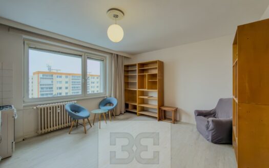 Pronájem bytu 2+kk, 38 m² – Praha, Čimice, ulice Minická