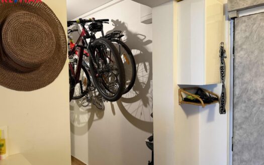 Pronájem bytu 2+kk, 48 m² – Praha, Kobylisy, ulice Frýdlantská