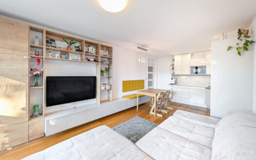 Prodej bytu 3+kk, 70 m² – Praha, Zbraslav, ulice Tunelářů