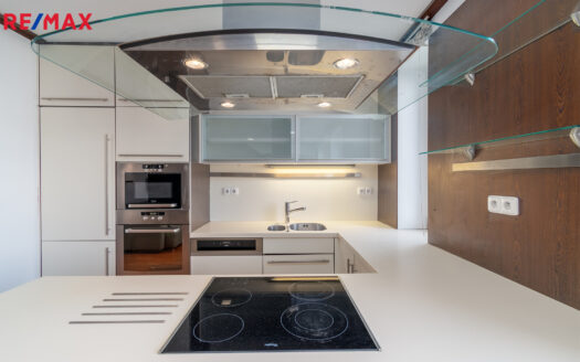 Prodej bytu 3+kk, 107 m² – Praha, Holešovice, ulice Dobrovského