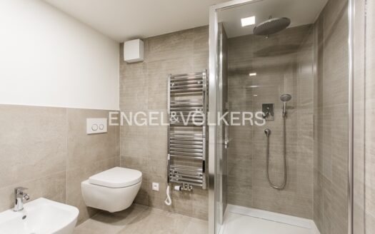 Pronájem bytu 2+kk, 79 m² – Praha, Nové Město, ulice Bolzanova