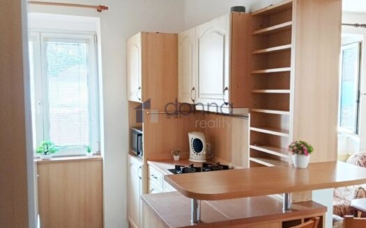 Pronájem bytu 2+kk, 50 m² – Praha, Bubeneč, ulice Ve struhách