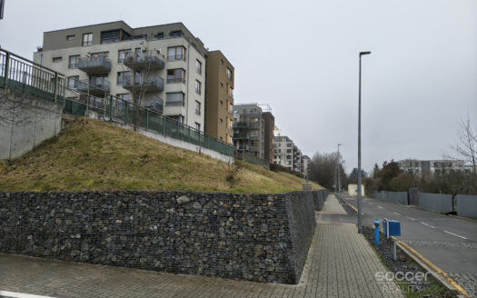 Pronájem Garáže, 20 m² – Praha, Vysočany, ulice Modrého