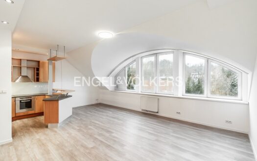 Pronájem bytu 3+kk, 93 m² – Praha, Libeň, ulice V Holešovičkách