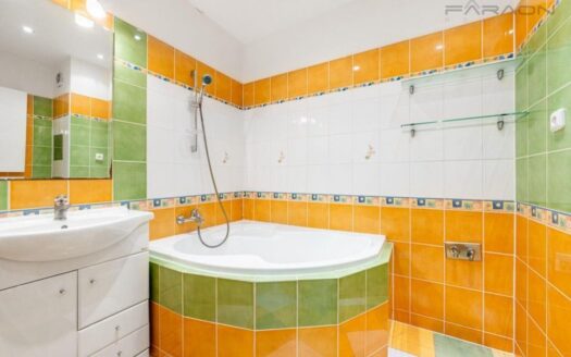 Pronájem bytu 2+kk, 53 m² – Praha, Záběhlice, ulice Velenovského