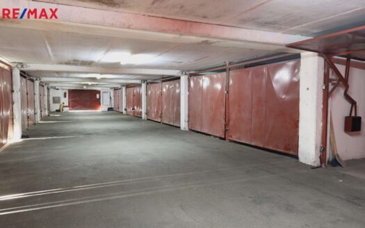 Prodej Garáže, 18 m² – Praha, Liboc, ulice Navigátorů