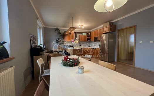 Pronájem bytu 3+1, 135 m² – Praha, Kbely, ulice Toužimská