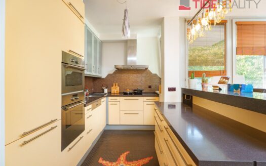 Pronájem bytu 5+kk, 160 m² – Praha, Smíchov, ulice Astlova