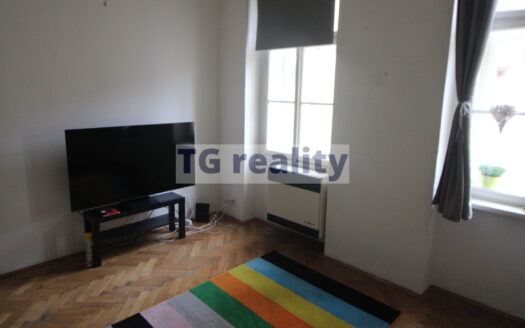 Pronájem bytu 2+1, 53 m² – Praha, Karlín, ulice Peckova