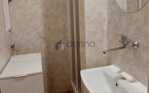Pronájem bytu 1+kk, 28 m² – Praha, Vinohrady, ulice Mikovcova
