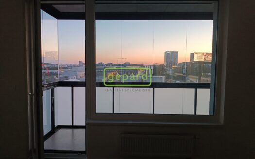 Pronájem bytu 1+kk, 35 m² – Praha, Hloubětín, ulice Kolbenova