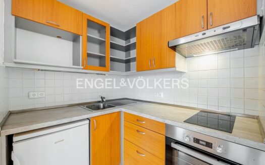 Pronájem bytu 2+kk, 50 m² – Praha, Smíchov, ulice Na Hřebenkách