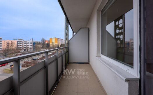 Pronájem bytu 1+kk, 32 m² – Praha, Horní Měcholupy, ulice Hornoměcholupská