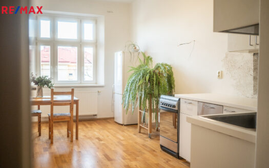 Prodej bytu 3+1, 99 m² – Praha, Smíchov, ulice Svornosti