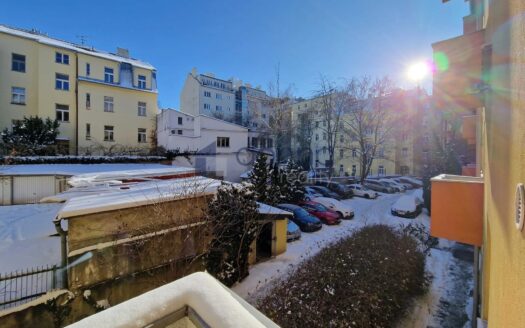 Pronájem bytu 2+1, 58 m² – Praha, Podolí, ulice Podolská