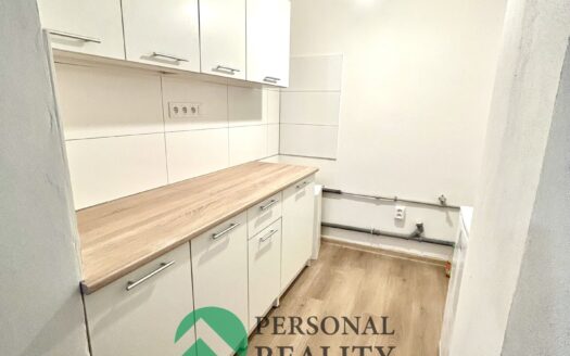 Pronájem bytu 2+kk, 43 m² – Praha, Háje, ulice Hekrova