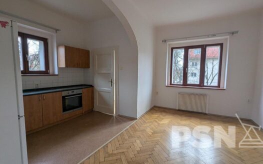 Pronájem bytu 2+kk, 48 m² – Praha, Kobylisy, ulice Služská