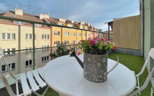 Pronájem bytu 2+kk, 52 m² – Praha, Nusle, ulice Družstevní ochoz