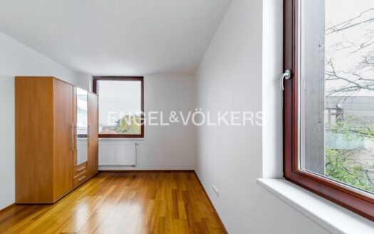 Pronájem bytu 4+kk, 100 m² – Praha, Veleslavín, ulice Pod dvorem